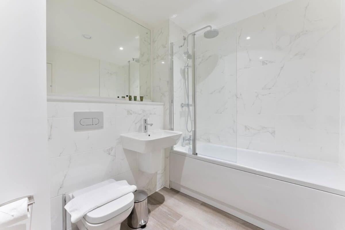 Stunning 2 Bed Apartment In Central เบอร์มิงแฮม ภายนอก รูปภาพ
