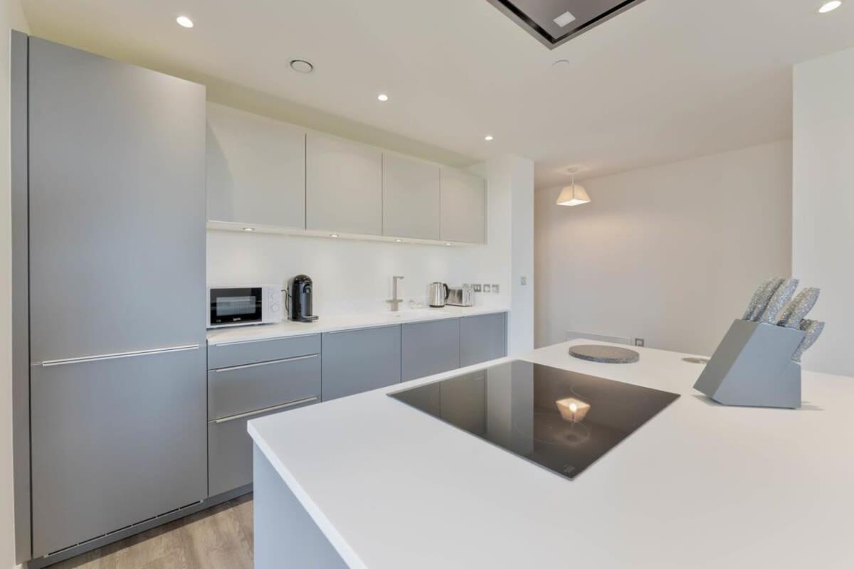 Stunning 2 Bed Apartment In Central เบอร์มิงแฮม ภายนอก รูปภาพ