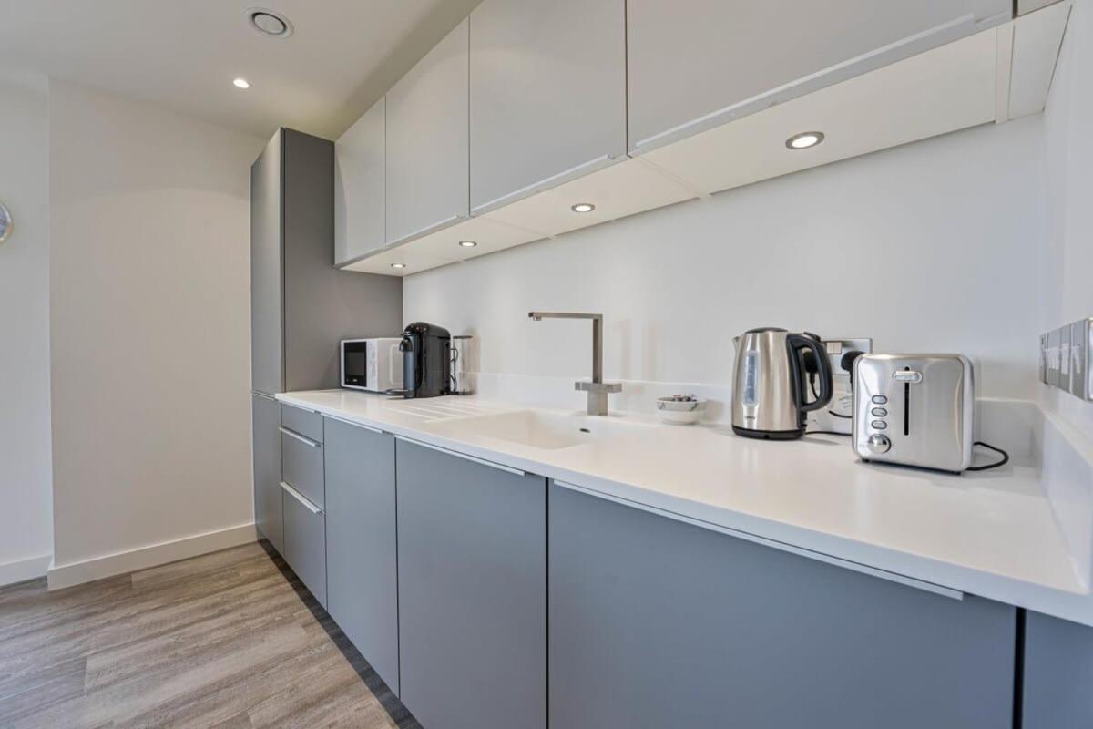Stunning 2 Bed Apartment In Central เบอร์มิงแฮม ภายนอก รูปภาพ