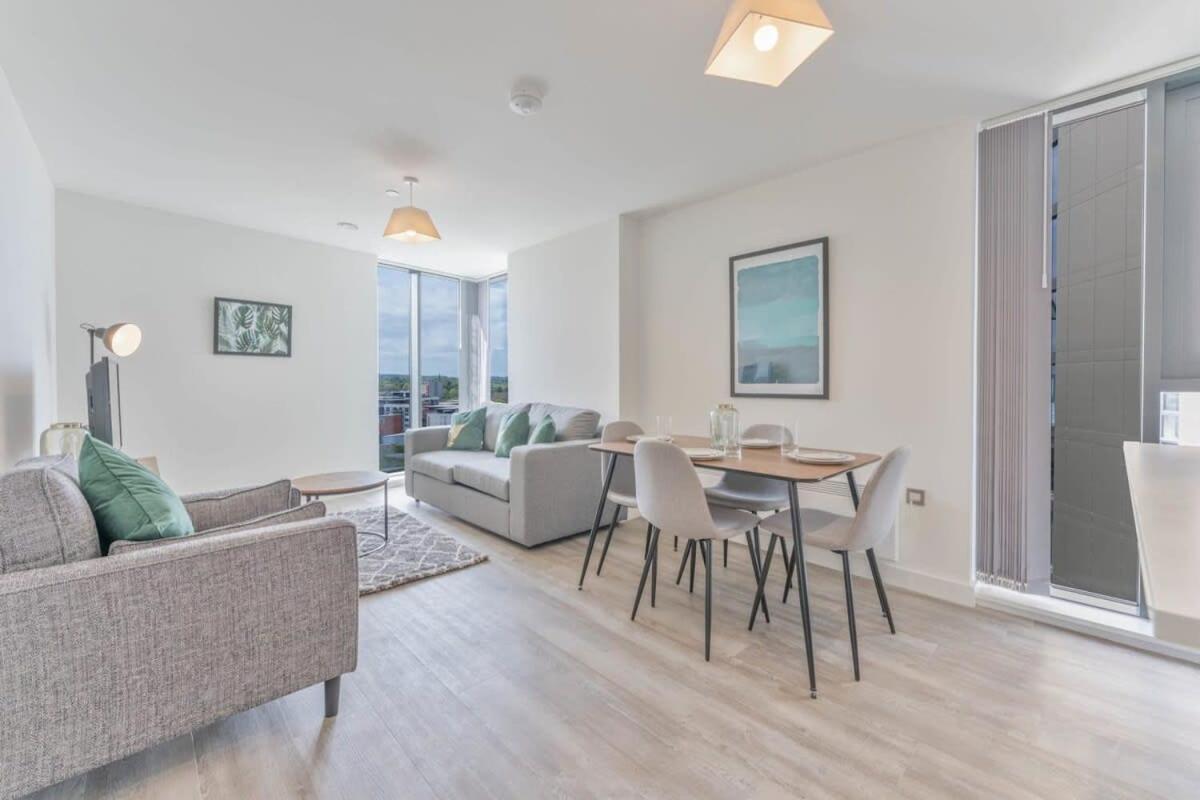 Stunning 2 Bed Apartment In Central เบอร์มิงแฮม ภายนอก รูปภาพ
